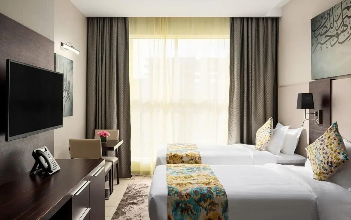 14 Nights Gold December Umrah Package