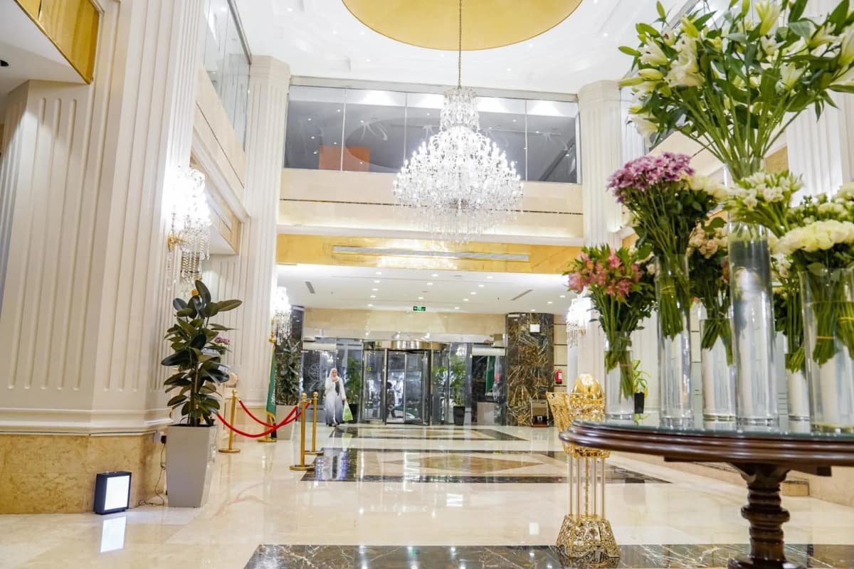 14 Nights Gold July Umrah Package