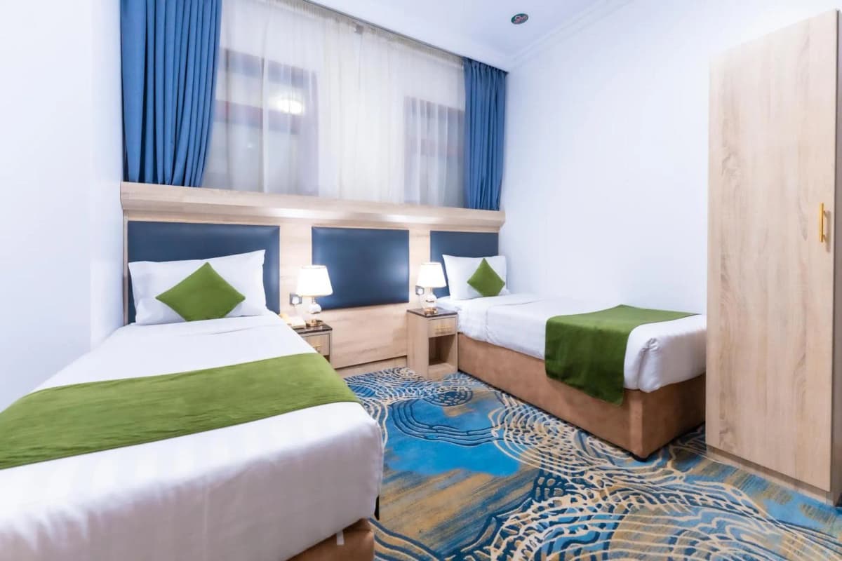 14 Nights Standard July Umrah Package
