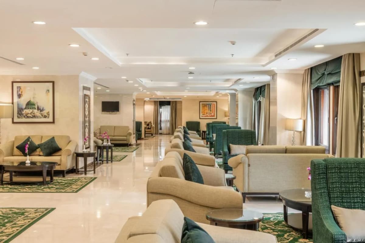 7 Nights Luxury February Umrah Package